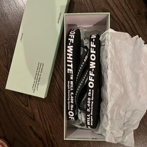 Flip flops size 12 Mens. Almost brand new..